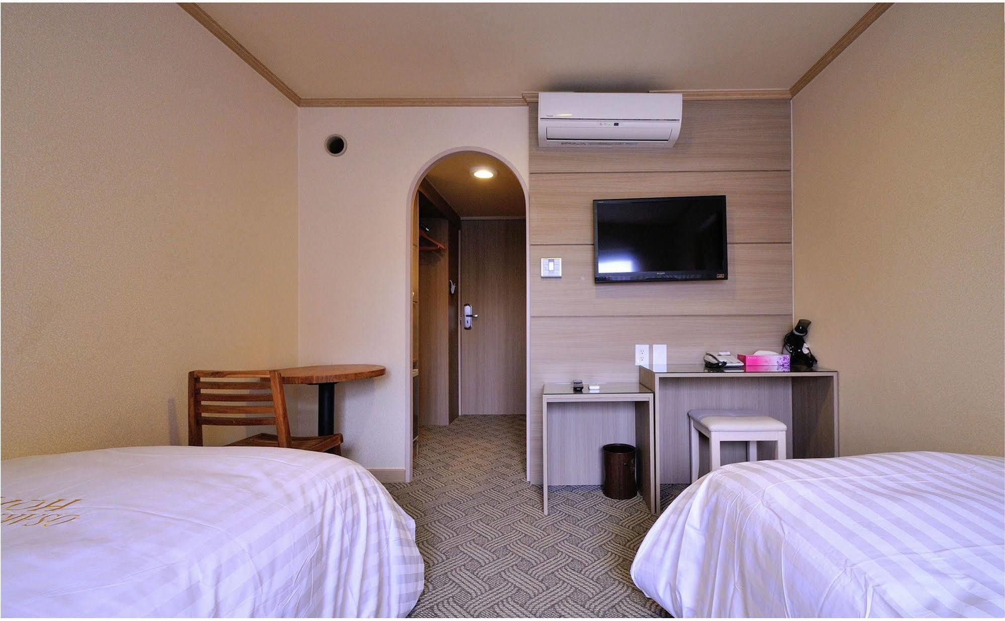 Hotel Osaka Keiko Esterno foto
